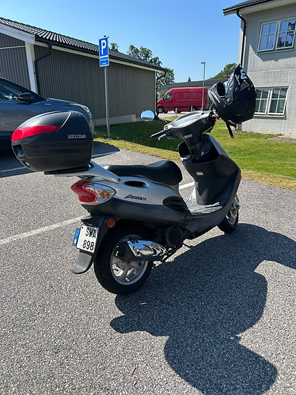 Kymco Movie 150 2 of 4