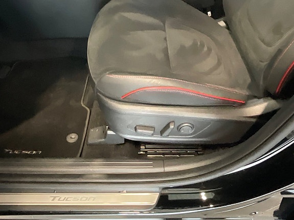 Hyundai Tucson 10 of 27