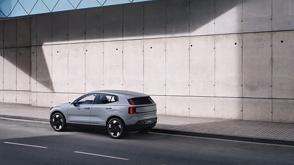 Volvo EX30 13 of 30