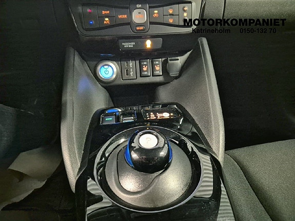 Nissan Leaf 12 of 15