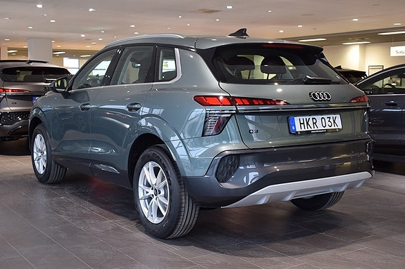 Audi Q3 3 of 10