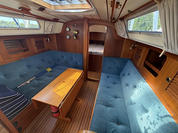 Hallberg-Rassy 34 20 of 24