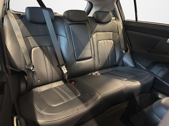 Kia Sportage 23 of 25