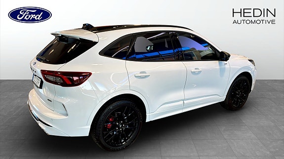 Ford Kuga 2 of 9