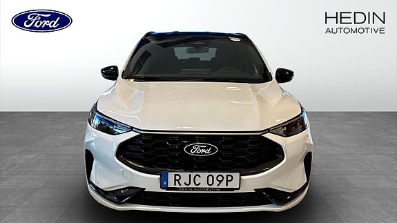 Ford Kuga 8 of 9