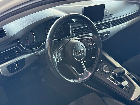 Audi A4 17 of 24