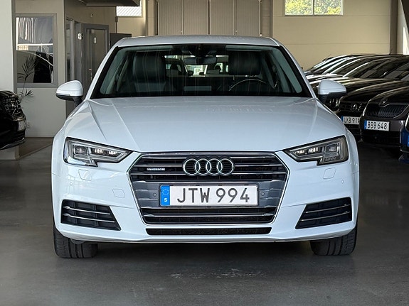 Audi A4 15 of 24