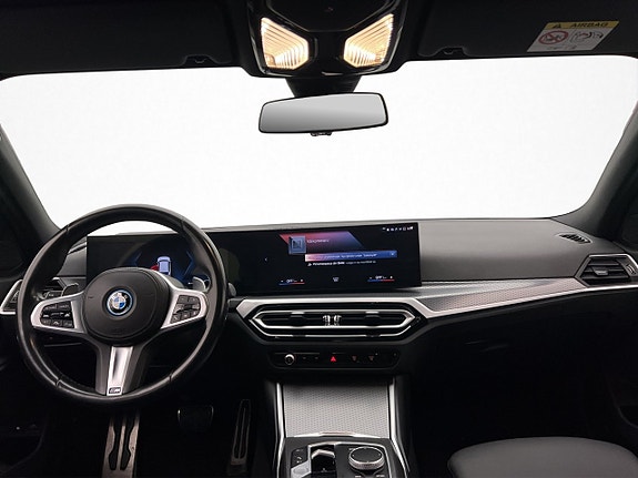 BMW 330e 11 of 30