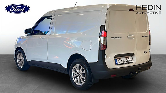 Ford Courier 2 of 11