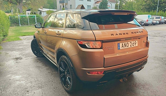 Land Rover Range Rover Evoque 12 of 27