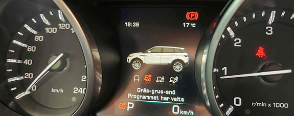 Land Rover Range Rover Evoque 23 of 27
