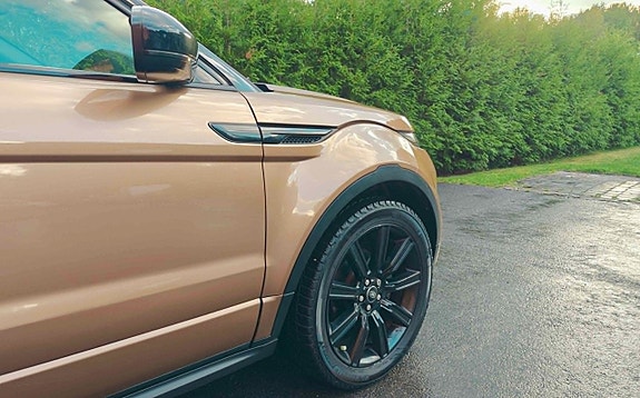 Land Rover Range Rover Evoque 11 of 27