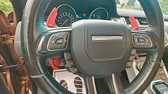 Land Rover Range Rover Evoque 13 of 27