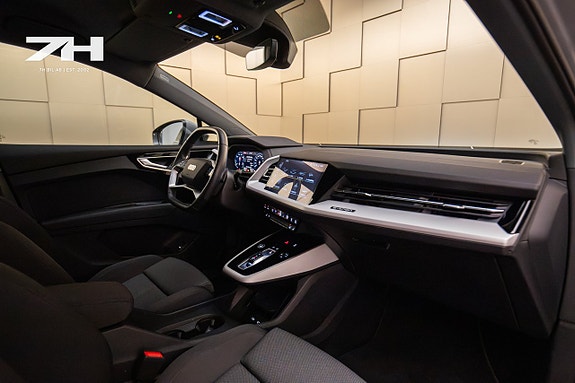 Audi Q4 e-tron 15 of 21