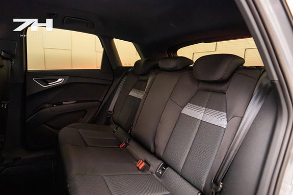 Audi Q4 e-tron 17 of 21