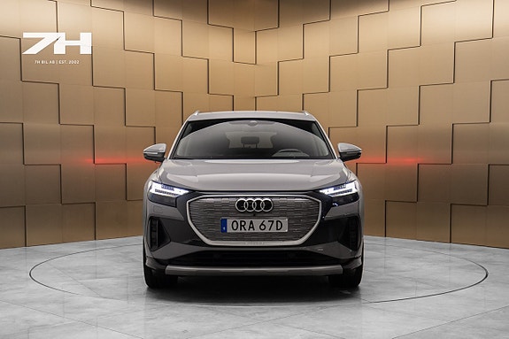 Audi Q4 e-tron 8 of 21