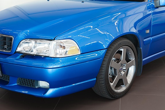 Volvo V70 4 of 25