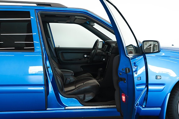 Volvo V70 13 of 25