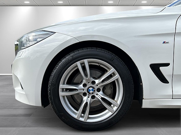 BMW 335d 6 of 16