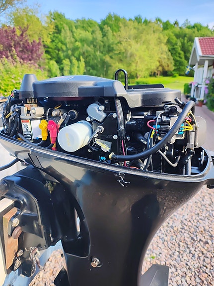 Crescent Bufo 462 + Mercury 25 hk 4-takt & bromsad trailer – klar att sjösättas 7 of 8