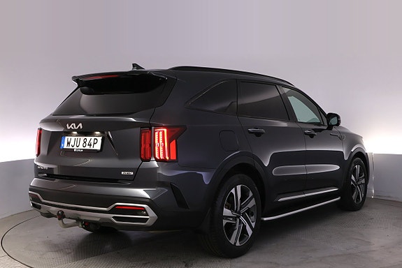 Kia Sorento 5 of 27