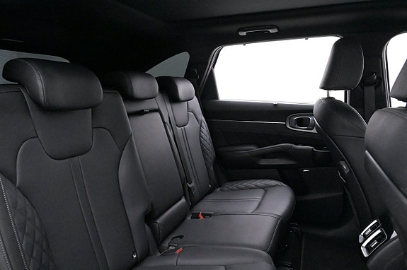 Kia Sorento 19 of 27