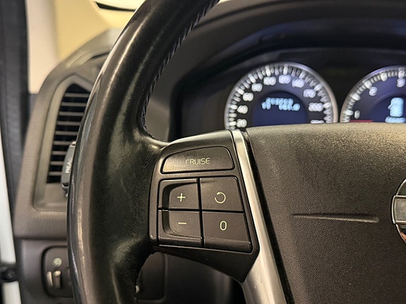 Volvo XC60 26 of 30