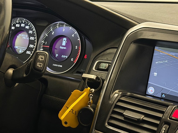 Volvo XC60 22 of 30