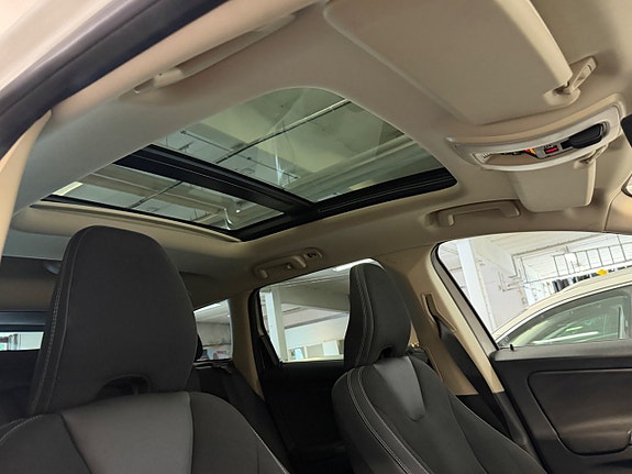 Volvo XC60 21 of 30