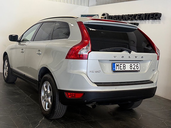 Volvo XC60 4 of 30