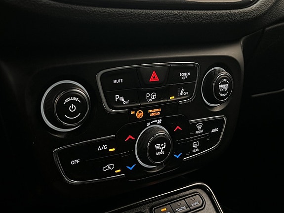 Jeep Compass 25 of 30