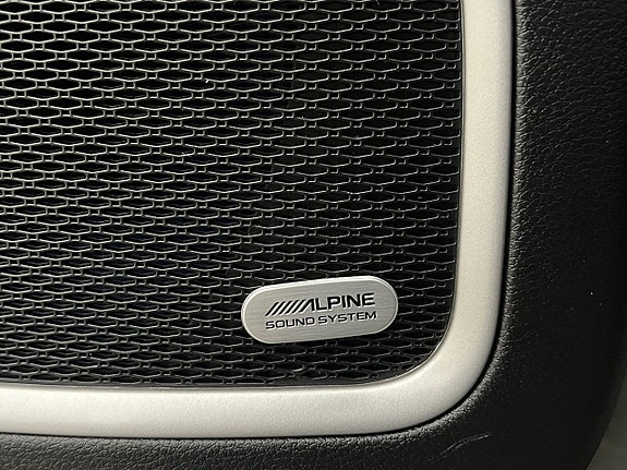 Jeep Compass 11 of 30