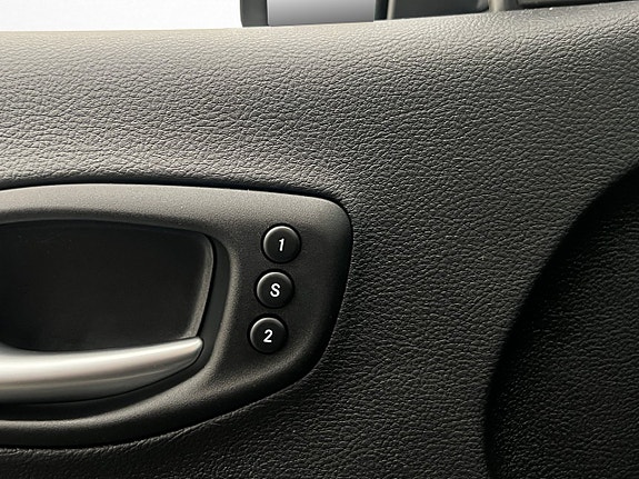 Jeep Compass 29 of 30