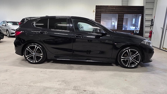 BMW 118i 5 of 28