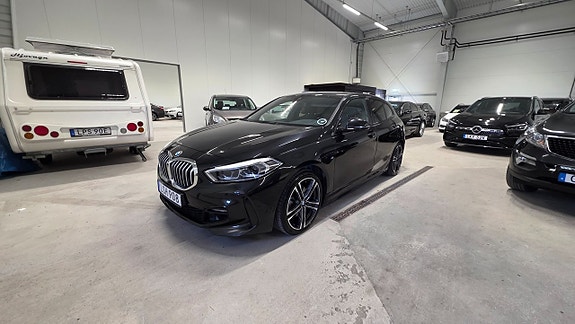 BMW 118i 9 of 28