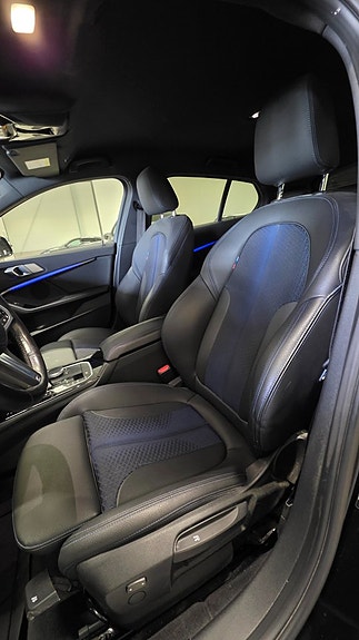 BMW 118i 16 of 28