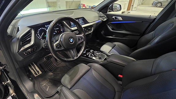 BMW 118i 15 of 28