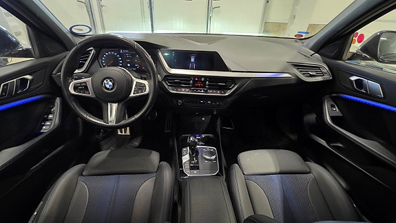 BMW 118i 23 of 28