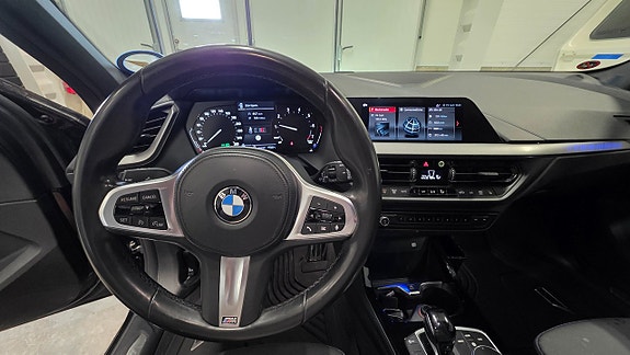 BMW 118i 17 of 28