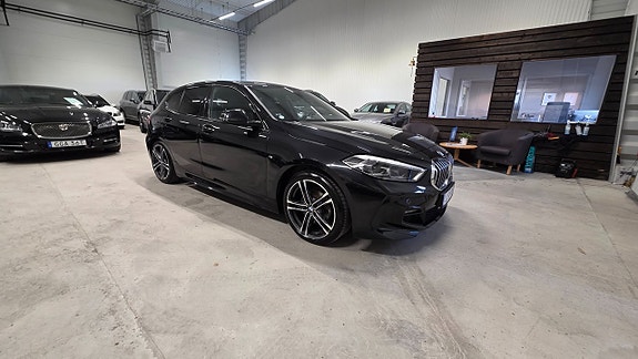 BMW 118i 8 of 28
