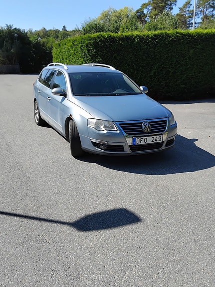 Volkswagen Passat 4 of 10