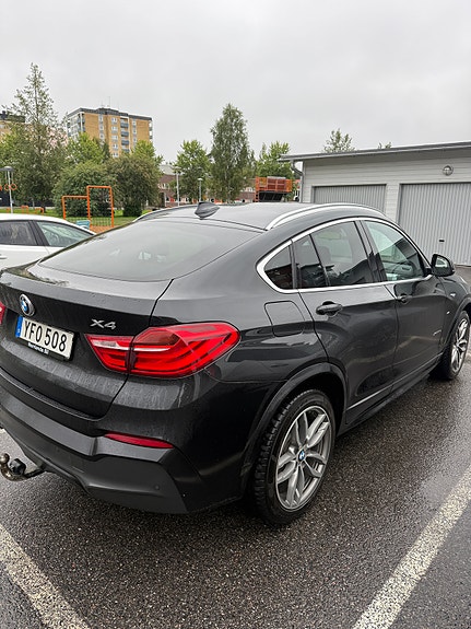 BMW X4 5 of 6
