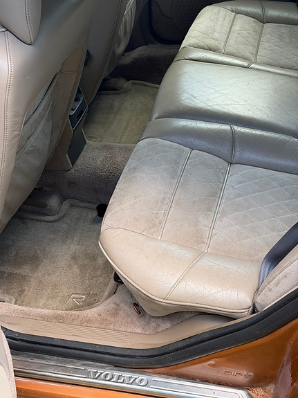 Volvo V70 7 of 10