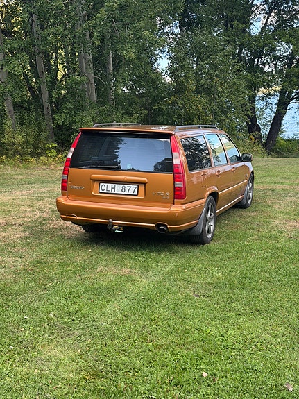 Volvo V70 6 of 10