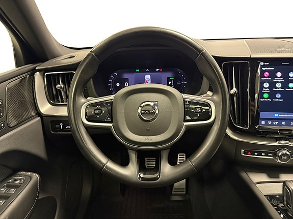Volvo XC60 13 of 19