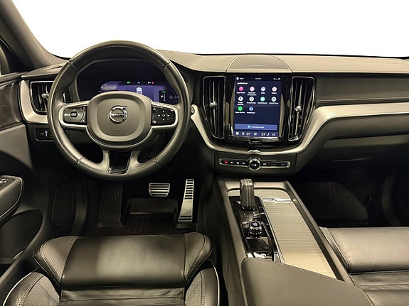 Volvo XC60 12 of 19