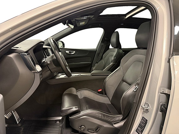 Volvo XC60 8 of 19
