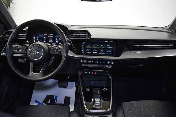 Audi A3 8 of 22