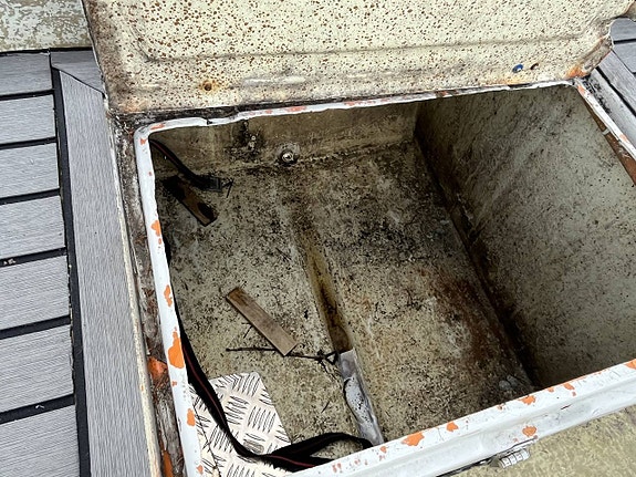 Crescent 434 – ombyggd med kast däck till  fiskebåt 7 of 10