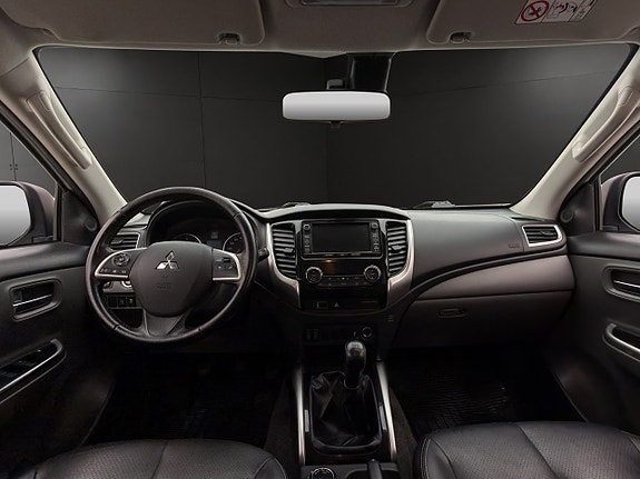 Mitsubishi L200 15 of 30